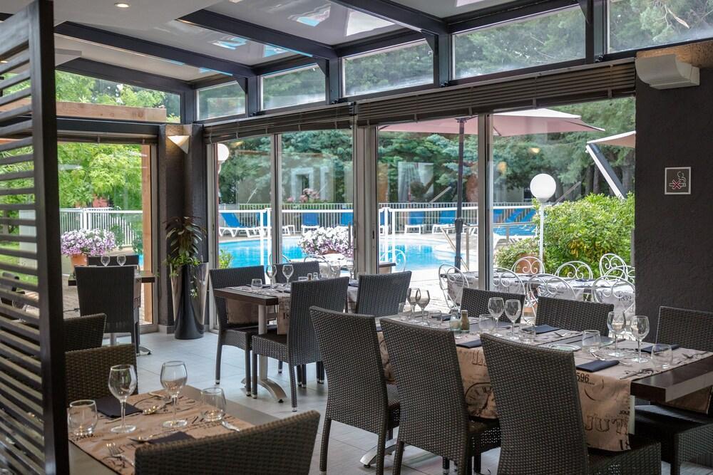 Ibis Brignoles Provence Verte Luaran gambar